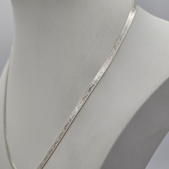 925 Italy VIOR Sterling Silver Dolphin Herringbone Reversible Necklace 16" - Picture 6 of 10